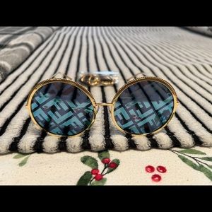 Pre owned fendi sunglasses
